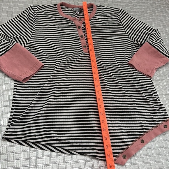 OOPS striped abstracts Asymmetrical hem t-shirt size xl - Picture 3 of 5